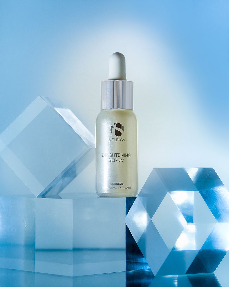 iS Clinical Brightening Serum